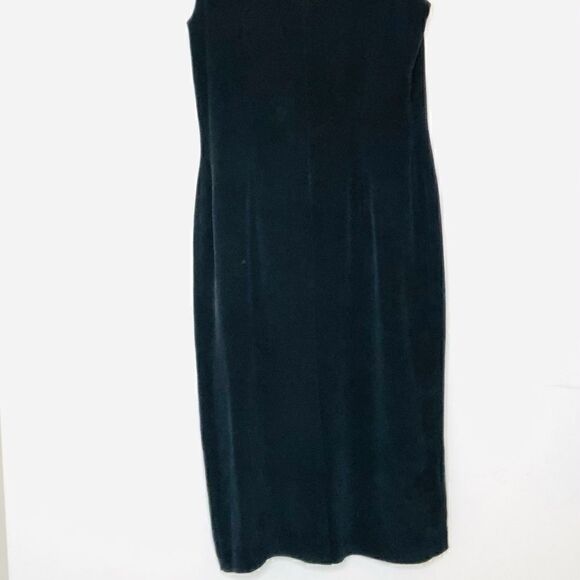 Patrick Collection Sleeveless Black Dress, Pure Silk - Picture 6 of 12